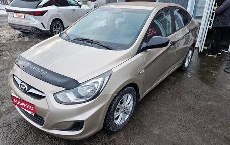 Hyundai Solaris II рестайлинг, 2013 год, 620 000 рублей, 6 фотография