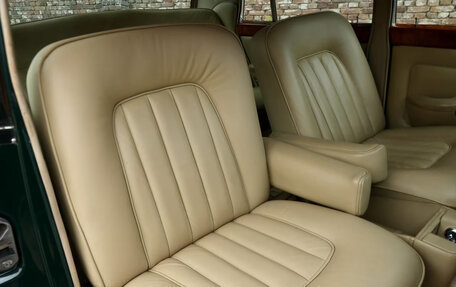 Rolls-Royce Silver Shadow, 1967 год, 10 450 000 рублей, 24 фотография