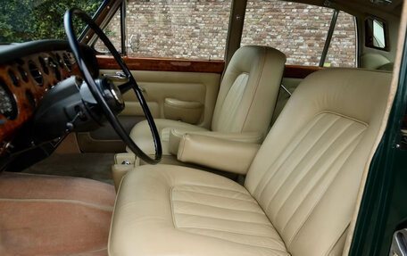 Rolls-Royce Silver Shadow, 1967 год, 10 450 000 рублей, 26 фотография