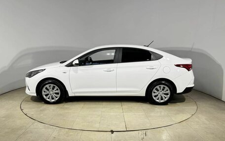 Hyundai Solaris II рестайлинг, 2021 год, 1 730 000 рублей, 8 фотография