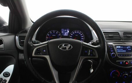 Hyundai Solaris II рестайлинг, 2015 год, 865 000 рублей, 13 фотография