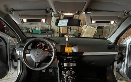 Opel Astra H, 2008 год, 740 000 рублей, 3 фотография