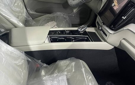 Volvo XC60 II, 2025 год, 8 950 000 рублей, 3 фотография