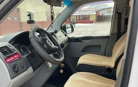 Volkswagen Caravelle T5, 2013 год, 2 200 000 рублей, 8 фотография