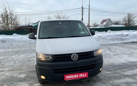 Volkswagen Caravelle T5, 2013 год, 2 200 000 рублей, 7 фотография