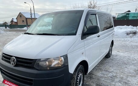 Volkswagen Caravelle T5, 2013 год, 2 200 000 рублей, 5 фотография