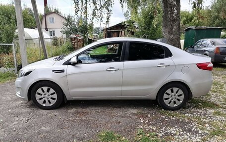 KIA Rio III рестайлинг, 2013 год, 750 000 рублей, 3 фотография