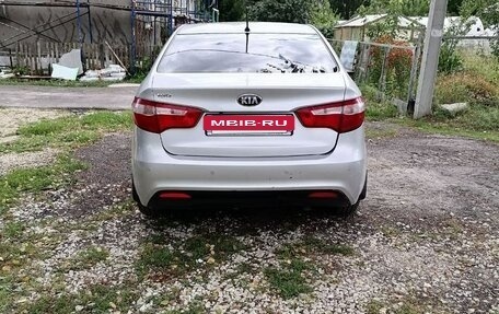 KIA Rio III рестайлинг, 2013 год, 750 000 рублей, 4 фотография