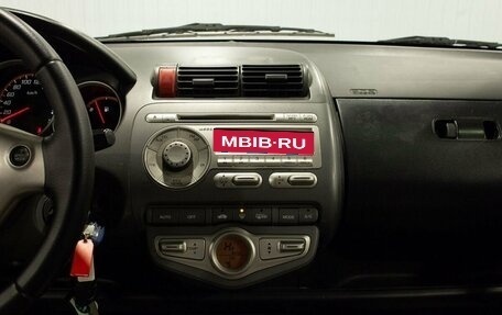 Honda Jazz I рестайлинг, 2006 год, 600 000 рублей, 26 фотография