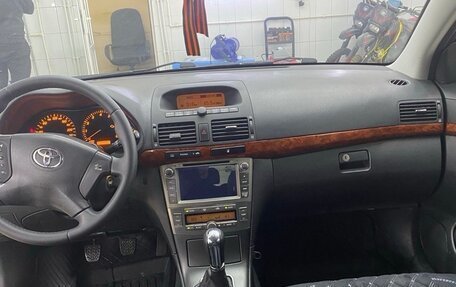 Toyota Avensis III рестайлинг, 2006 год, 800 000 рублей, 13 фотография