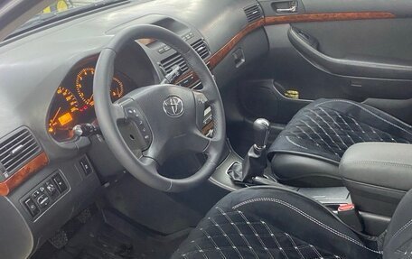 Toyota Avensis III рестайлинг, 2006 год, 800 000 рублей, 9 фотография