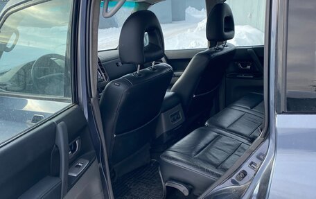 Mitsubishi Pajero III рестайлинг, 2005 год, 810 000 рублей, 8 фотография