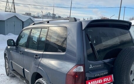 Mitsubishi Pajero III рестайлинг, 2005 год, 810 000 рублей, 4 фотография