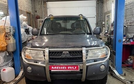 Mitsubishi Pajero III рестайлинг, 2005 год, 810 000 рублей, 16 фотография