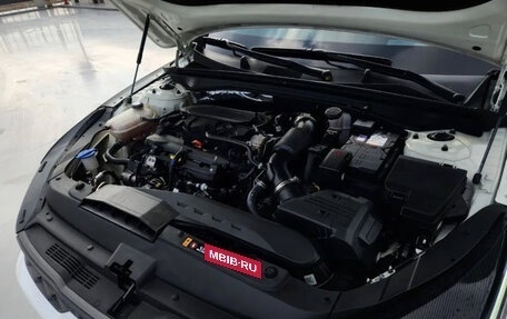 KIA K5, 2022 год, 2 400 000 рублей, 17 фотография