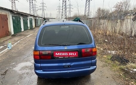 Volkswagen Sharan I рестайлинг, 1998 год, 175 000 рублей, 3 фотография