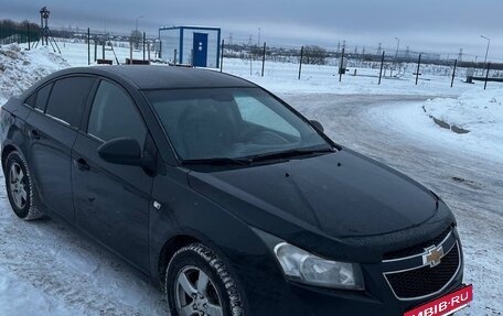 Chevrolet Cruze II, 2010 год, 749 000 рублей, 5 фотография