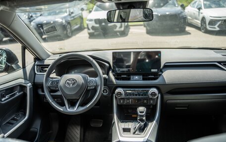 Toyota RAV4, 2025 год, 3 990 000 рублей, 9 фотография