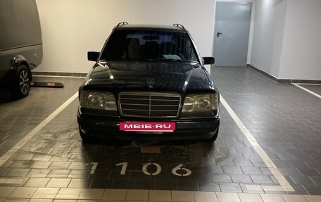 Mercedes-Benz E-Класс, 1995 год, 750 000 рублей, 6 фотография
