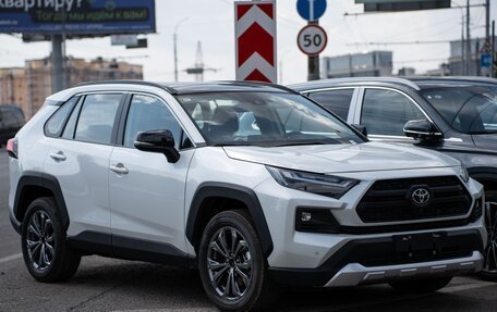 Toyota RAV4, 2025 год, 3 990 000 рублей, 3 фотография