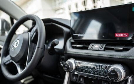 Toyota RAV4, 2025 год, 3 990 000 рублей, 7 фотография