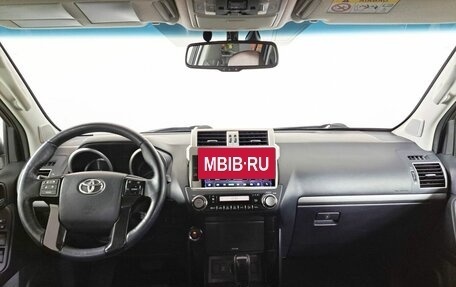 Toyota Land Cruiser Prado 150 рестайлинг 2, 2017 год, 4 699 000 рублей, 17 фотография