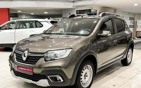 Renault Sandero II рестайлинг, 2018 год, 960 000 рублей, 1 фотография