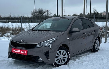 KIA Rio IV, 2021 год, 1 688 000 рублей, 1 фотография