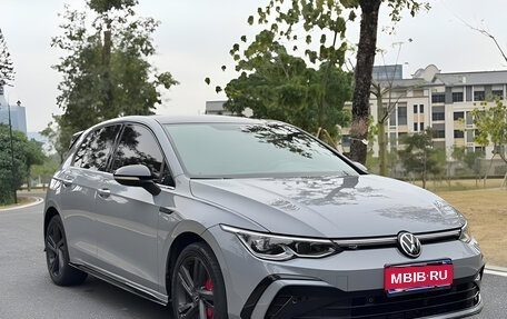 Volkswagen Golf VIII, 2023 год, 2 170 000 рублей, 1 фотография