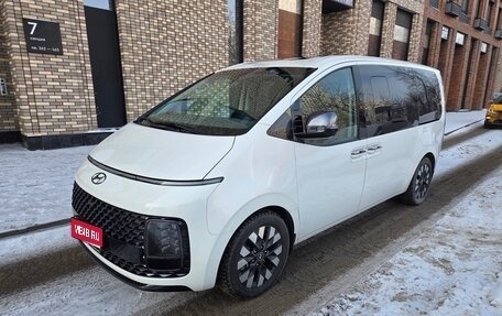 Hyundai Staria, 2023 год, 4 700 000 рублей, 1 фотография