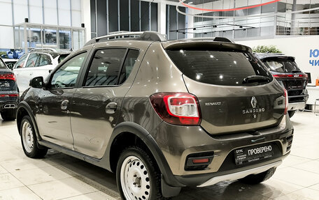 Renault Sandero II рестайлинг, 2018 год, 960 000 рублей, 7 фотография