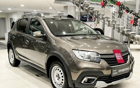 Renault Sandero II рестайлинг, 2018 год, 960 000 рублей, 3 фотография