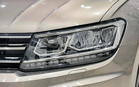 Volkswagen Tiguan II, 2017 год, 1 980 000 рублей, 17 фотография