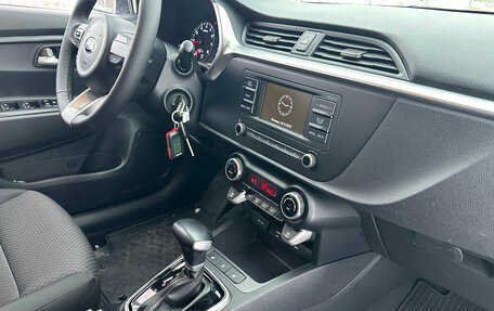 KIA Rio IV, 2021 год, 1 688 000 рублей, 9 фотография