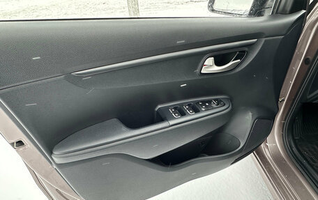 KIA Rio IV, 2021 год, 1 688 000 рублей, 12 фотография