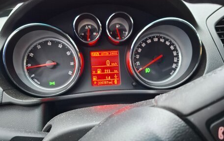 Opel Insignia II рестайлинг, 2013 год, 1 100 000 рублей, 10 фотография