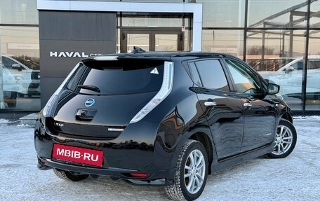 Nissan Leaf I, 2017 год, 955 000 рублей, 2 фотография