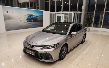 Toyota Camry, 2023 год, 3 820 000 рублей, 9 фотография