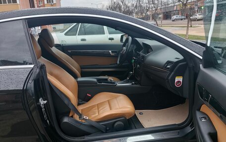 Mercedes-Benz E-Класс, 2010 год, 1 350 000 рублей, 14 фотография