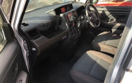 Toyota Roomy I, 2022 год, 1 250 000 рублей, 5 фотография