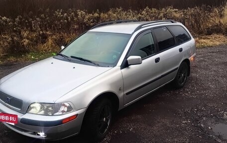 Volvo V40 I, 2001 год, 340 000 рублей, 2 фотография