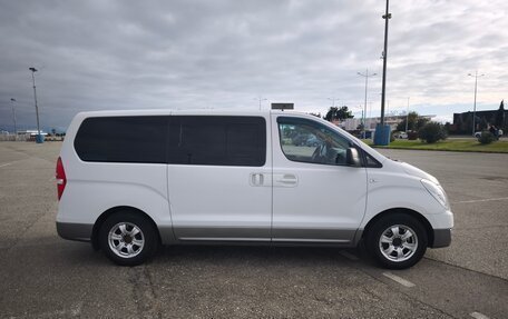 Hyundai H-1 II рестайлинг, 2016 год, 1 950 000 рублей, 5 фотография