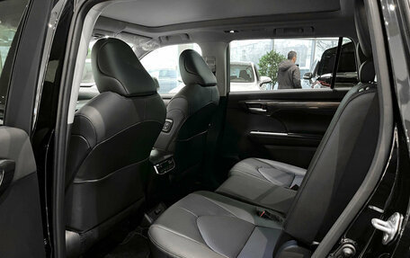 Toyota Highlander, 2025 год, 5 550 000 рублей, 16 фотография