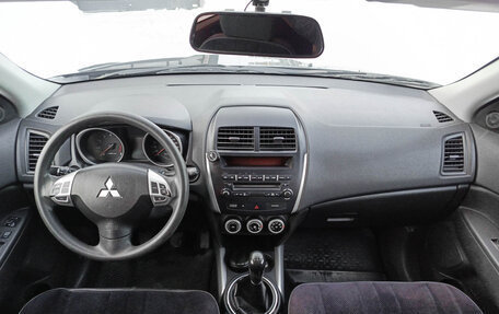 Mitsubishi ASX I рестайлинг, 2012 год, 900 000 рублей, 14 фотография