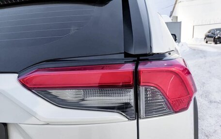 Toyota RAV4, 2024 год, 4 000 000 рублей, 9 фотография