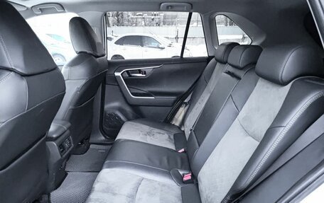 Toyota RAV4, 2024 год, 4 000 000 рублей, 12 фотография