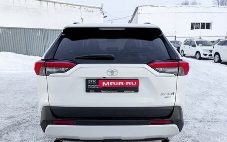 Toyota RAV4, 2024 год, 4 000 000 рублей, 6 фотография