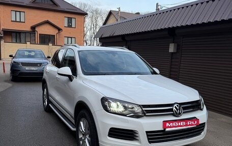 Volkswagen Touareg III, 2012 год, 2 350 000 рублей, 2 фотография