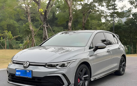 Volkswagen Golf VIII, 2023 год, 2 170 000 рублей, 3 фотография