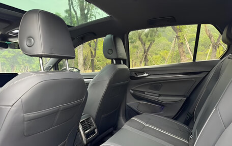 Volkswagen Golf VIII, 2023 год, 2 170 000 рублей, 9 фотография